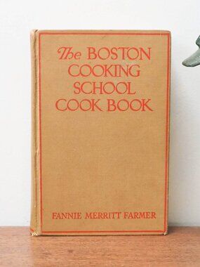 The Boston Cooking School Cook Book - Fannie Merritt Farmer - 1940 Edition